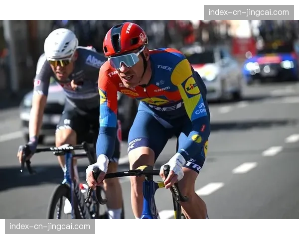 波加查环弗兰德斯卫冕成功，单飞夺冠成就四年三冠伟业